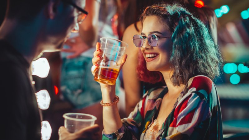 los-bares-de-moda-en-barcelona-2019.-¡no-te-los-pierdas!