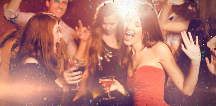 ¿que-musica-hay-en-pacha-barcelona-los-viernes?