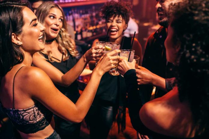 discotecas-con-musica-comercial-en-barcelona